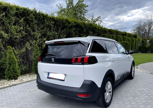Peugeot 5008 cena 59900 przebieg: 217450, rok produkcji 2018 z Biała małe 667